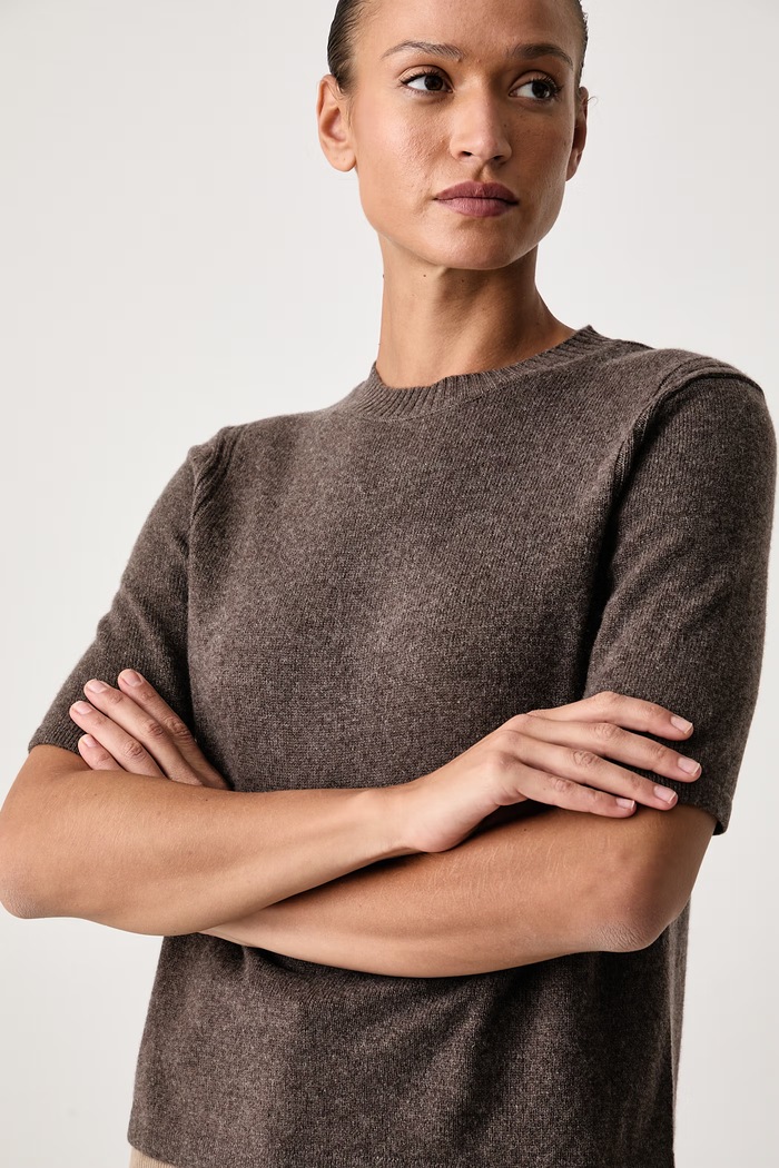 Sweter z krótkim rękawem damski kaszmirowy WKDANANAS Weekend Max Mara 2625366012600 brązowy
