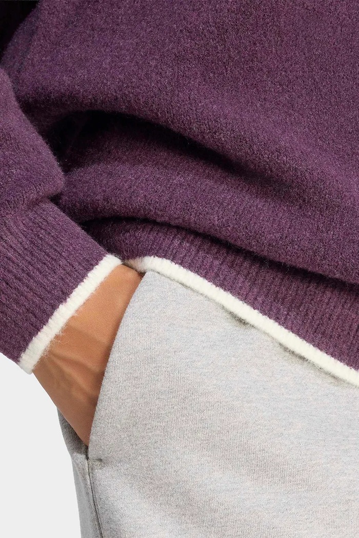 Svetr dámský s příměsí vlny Essentials adidas Originals fialová LF6549