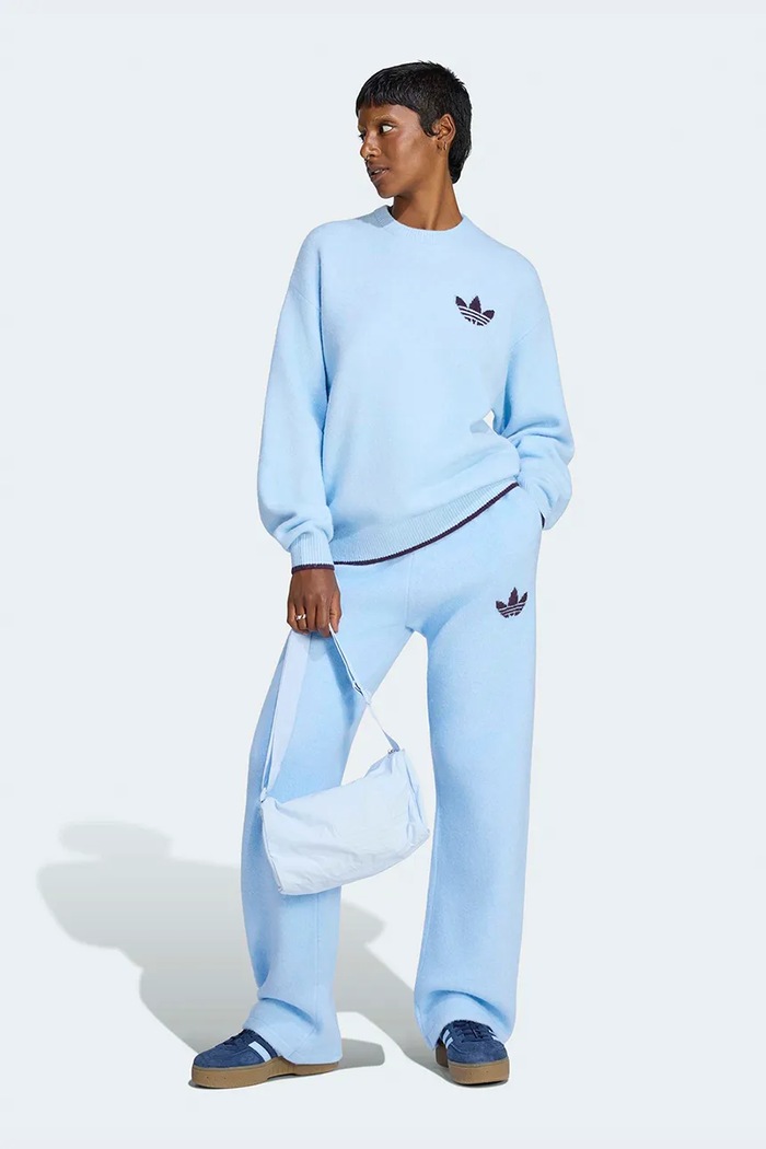 Odjeća adidas Originals Pulover za žene s dodatkom vune Essentials LF6548 plava