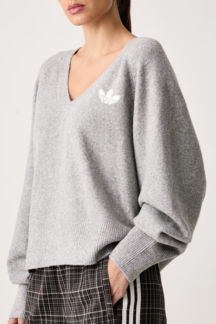 Sweter damski Essentials Knit adidas Originals IA4446 szary