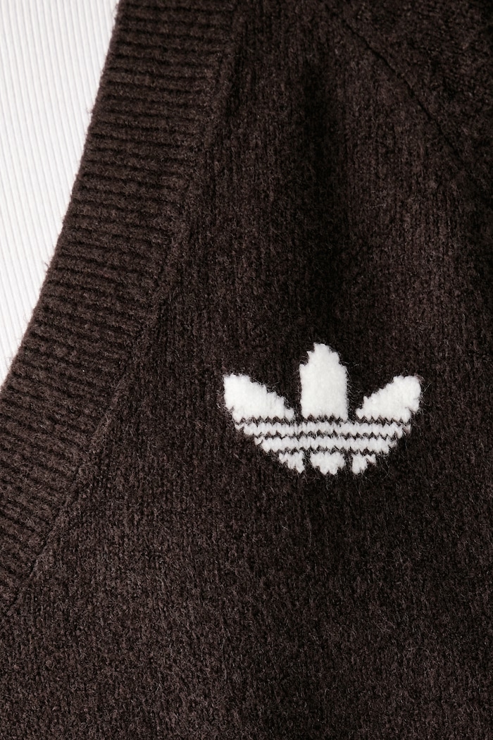 Sweter damski Essentials Knit adidas Originals brązowy IA4444