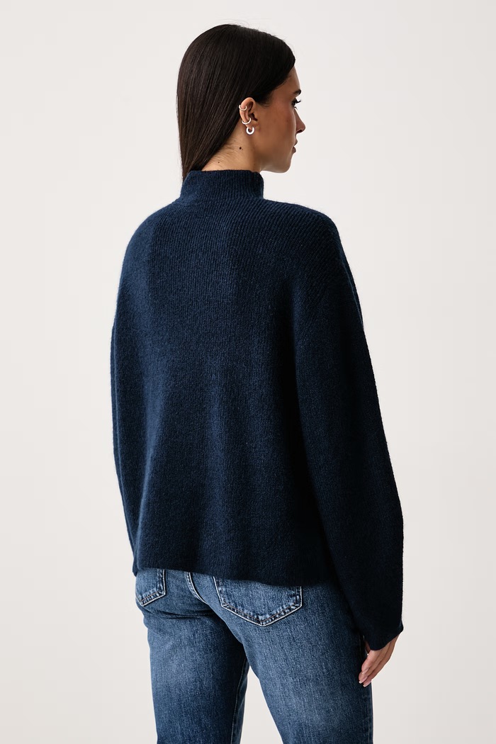 Odzież Tommy Jeans Sweter damski z wełną DW0DW23349 granatowy