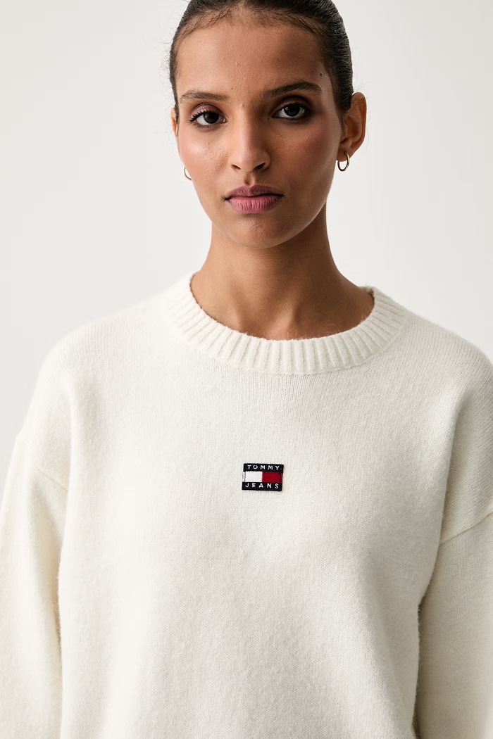 Tommy Jeans sweter damski z dodatkiem wełny beżowy DW0DW23831
