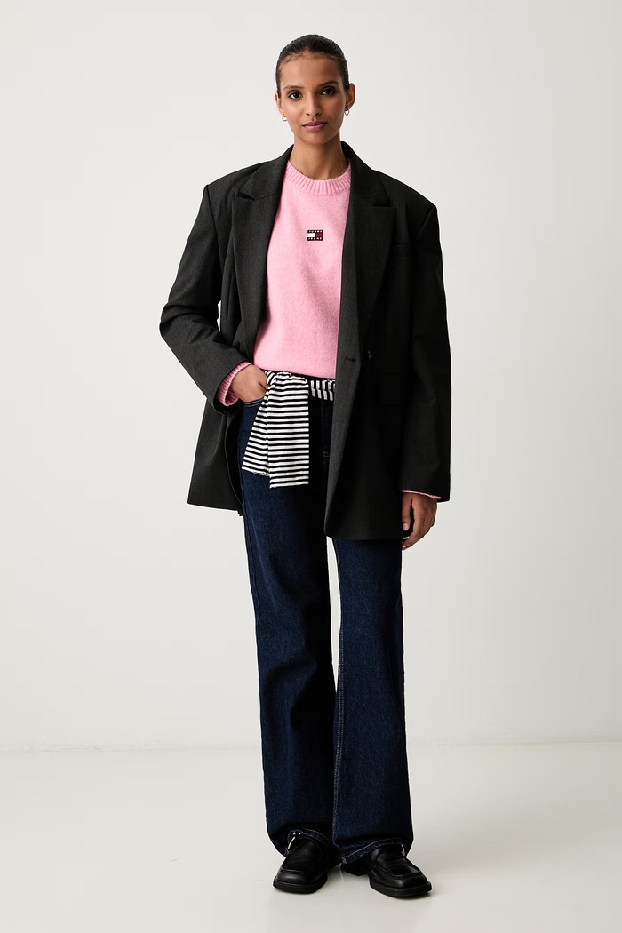 Tommy Jeans sweter damski z dodatkiem wełny DW0DW23831 różowy AW26