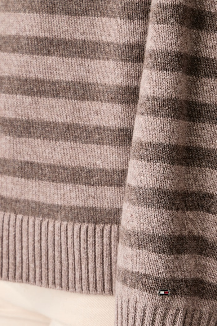 Sweter damski wełniany Tommy Hilfiger beżowy WW0WW52228