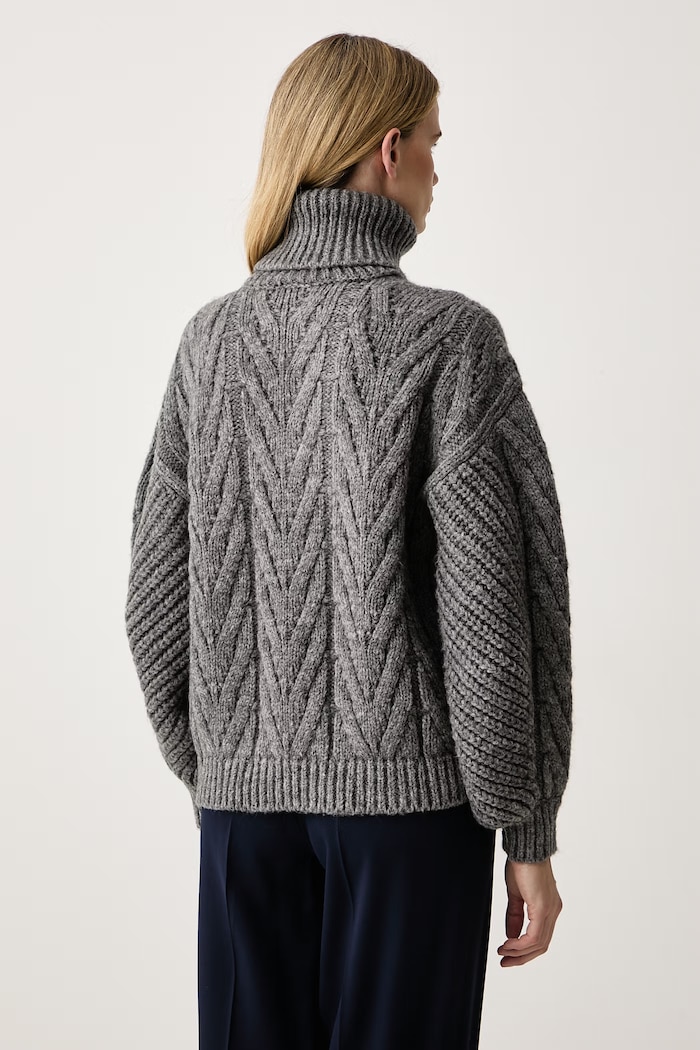 Odzież Elisabetta Franchi Sweter damski z wełną alpaki MK45T67E2 szary
