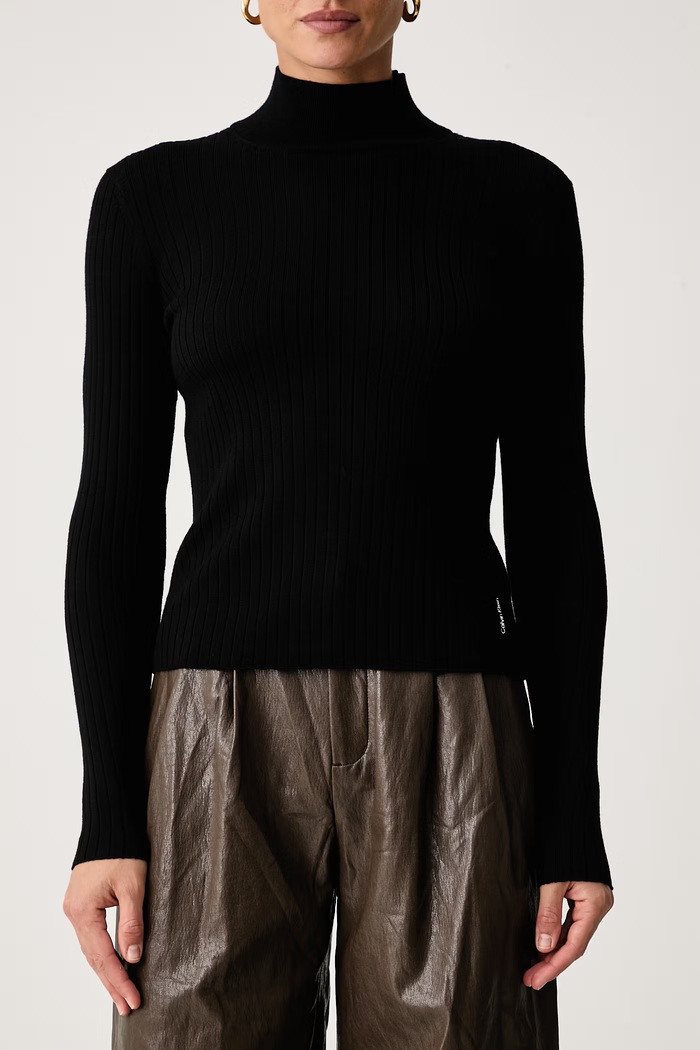 Poludolčevita ženska vunena Calvin Klein LV044H352G crna