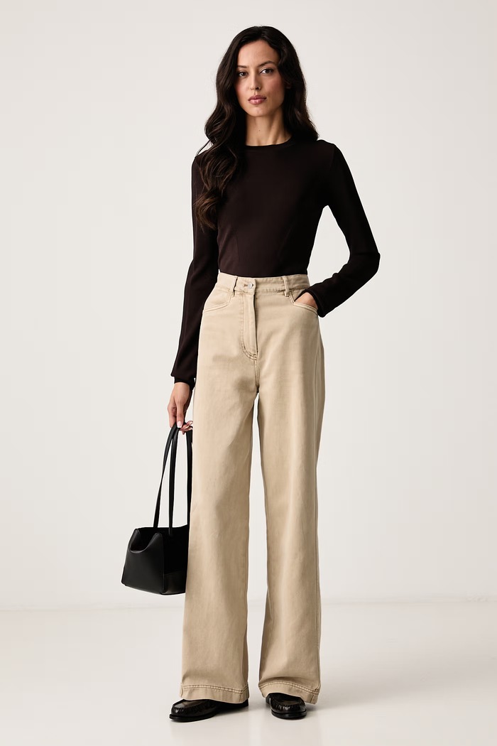 Armani Exchange Pulover pentru femei cu vâscoză XW002881.AF10352 maro AW26