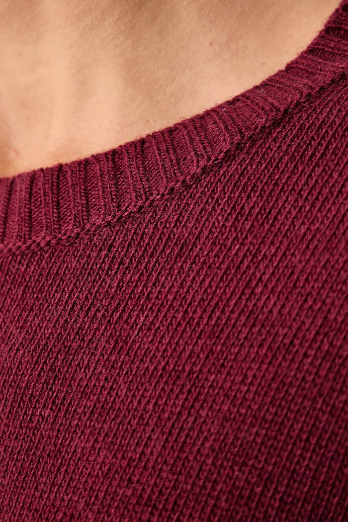 Sweter damski z wełną United Colors of Benetton bordowy 1SJWD10HU