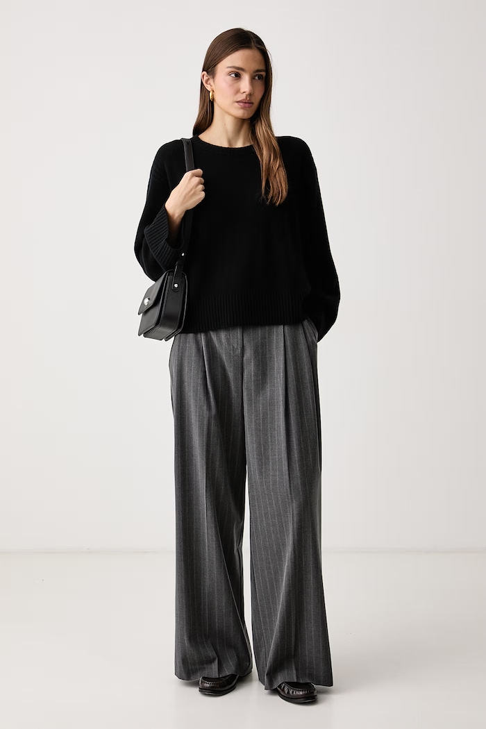 United Colors of Benetton Sveter dámsky s vlnou 1SJWD10HU čierna AW26