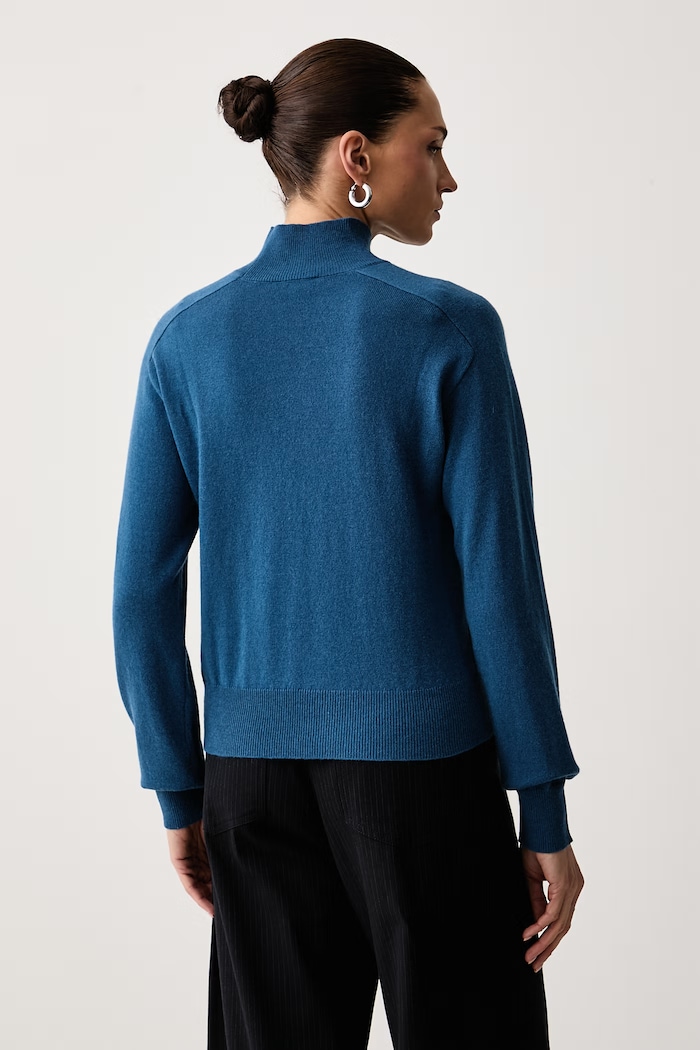 Odzież United Colors of Benetton Sweter damski z dodatkiem wełny 1B9YD204R niebieski