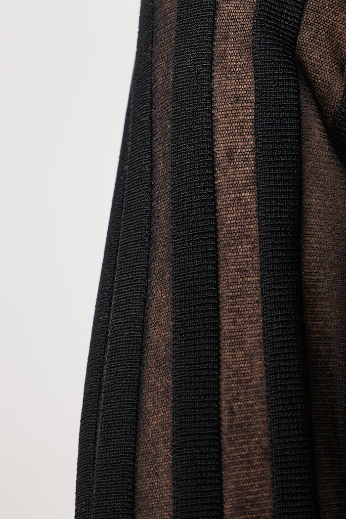 Sweter damski z wiskozą Fracomina czarny FR26WT7030K416F9