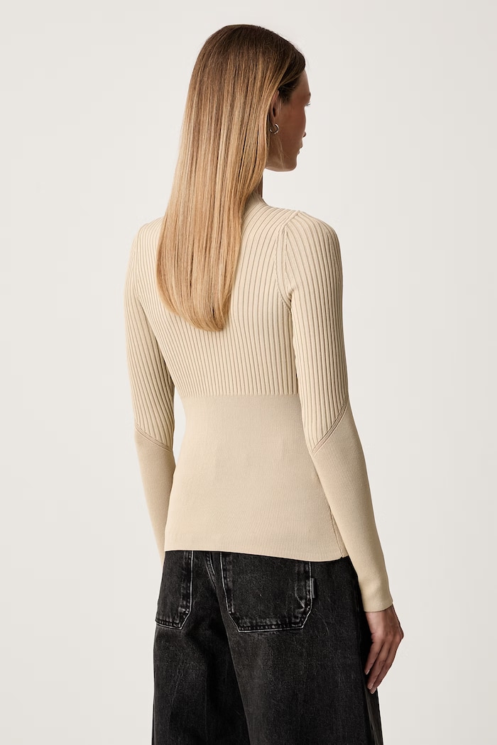 Odzież Armani Exchange sweter damski z wiskozą XW002627.AF10352 beżowy