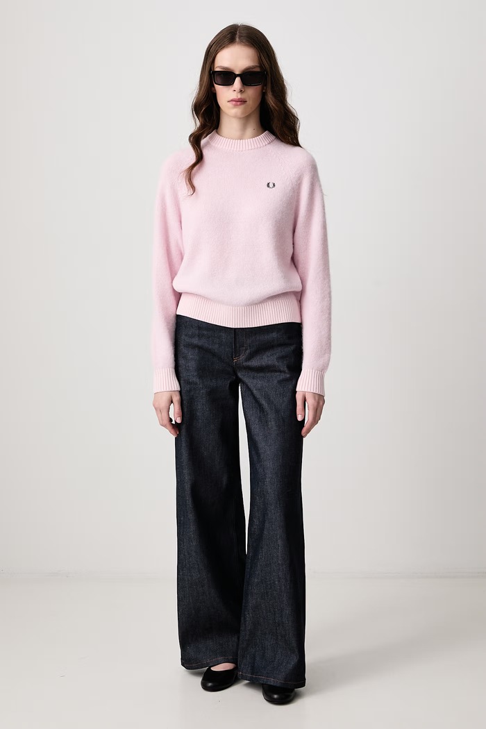 Fred Perry Sweter damski z wełną K3164.36C różowy AW26
