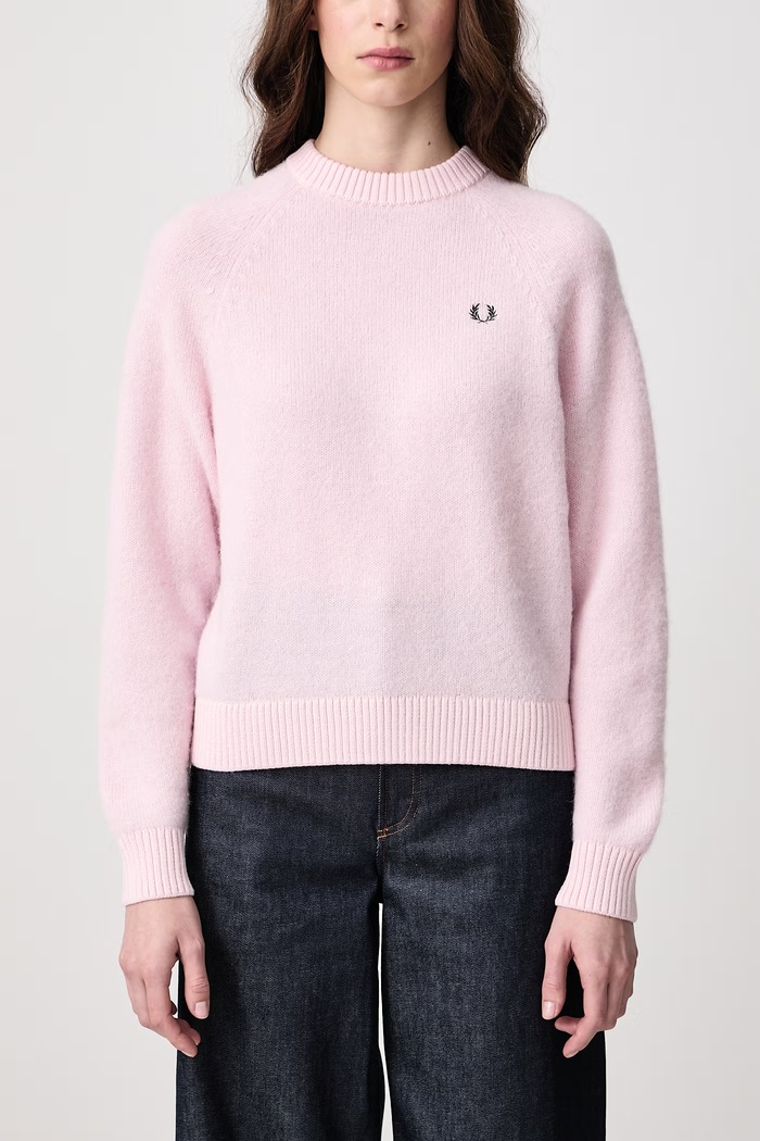 Sweter damski z wełną Fred Perry różowy K3164.36C