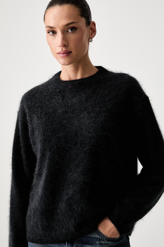 Sweter damski z wełny merino Marc O'Polo 5000014742 czarny