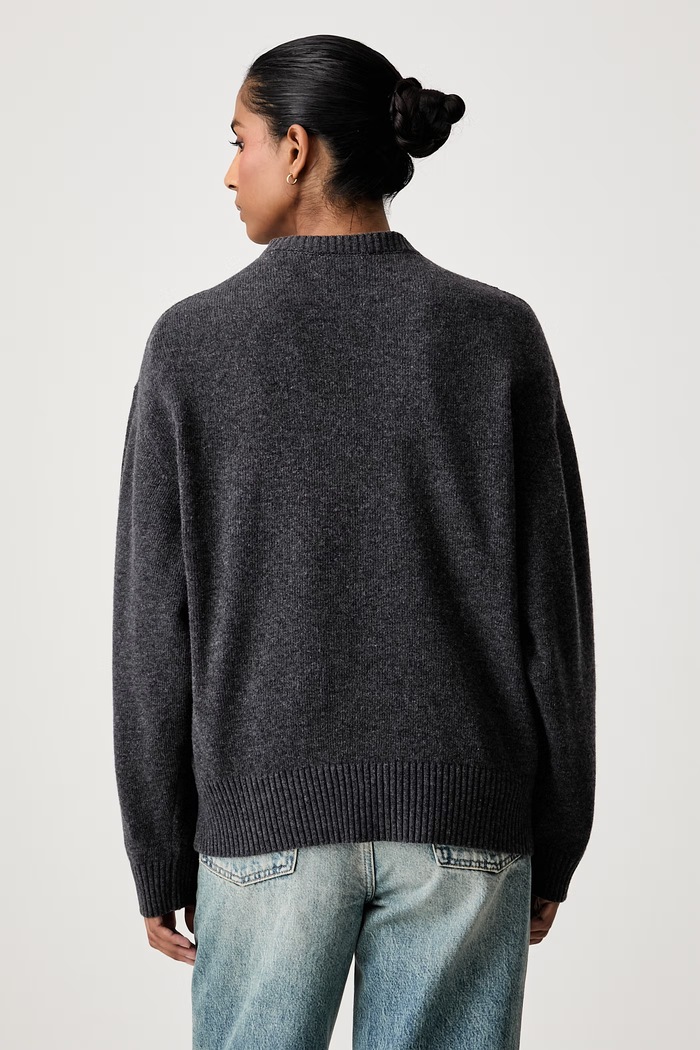 Odzież Stine Goya Sweter damski z wełną SG.AW26.K099.2469 szary