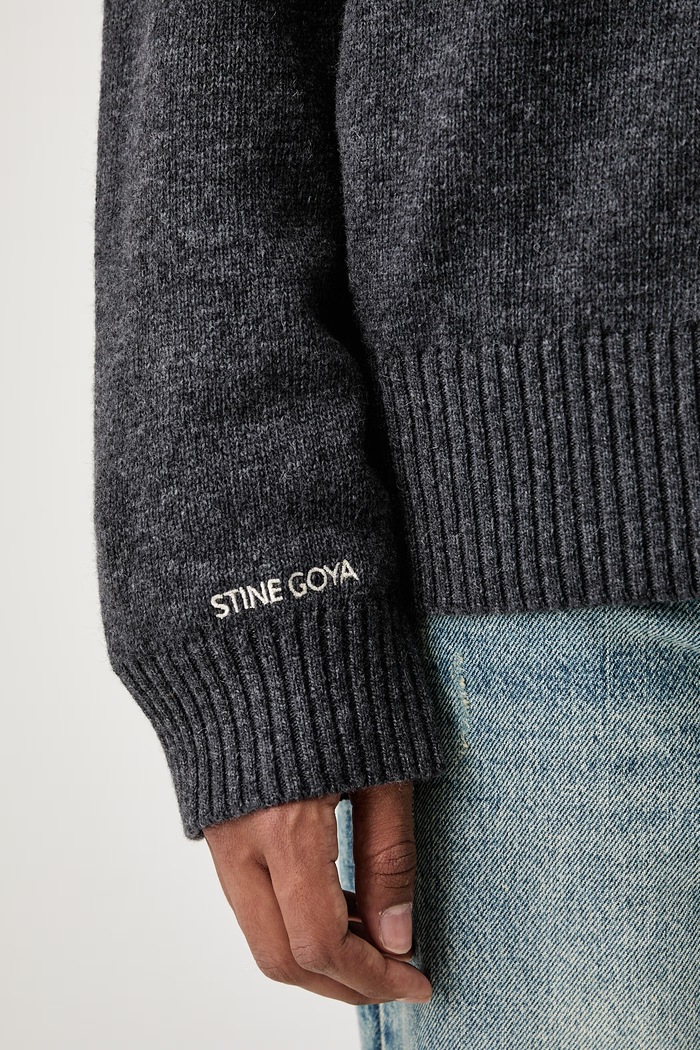 Sweter damski z wełną Stine Goya szary SG.AW26.K099.2469