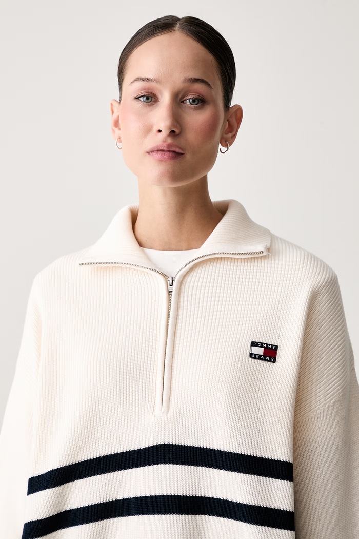 Tommy Jeans pulover za žene od pamuka bež DW0DW22928