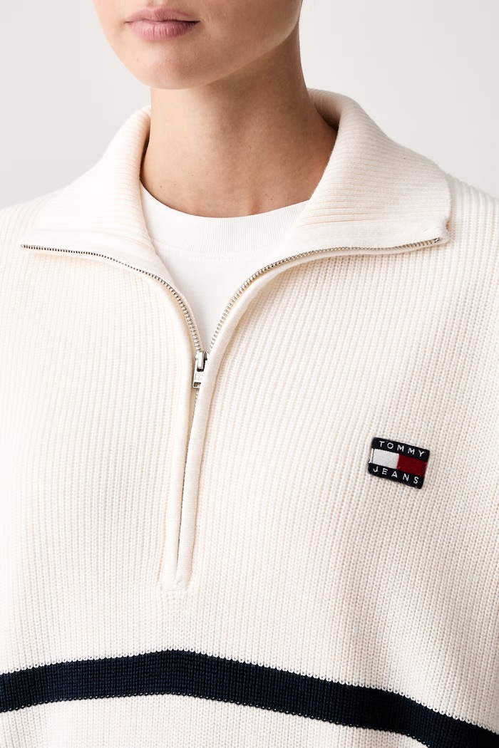 Tommy Jeans pulover za žene od pamuka DW0DW22928 bež