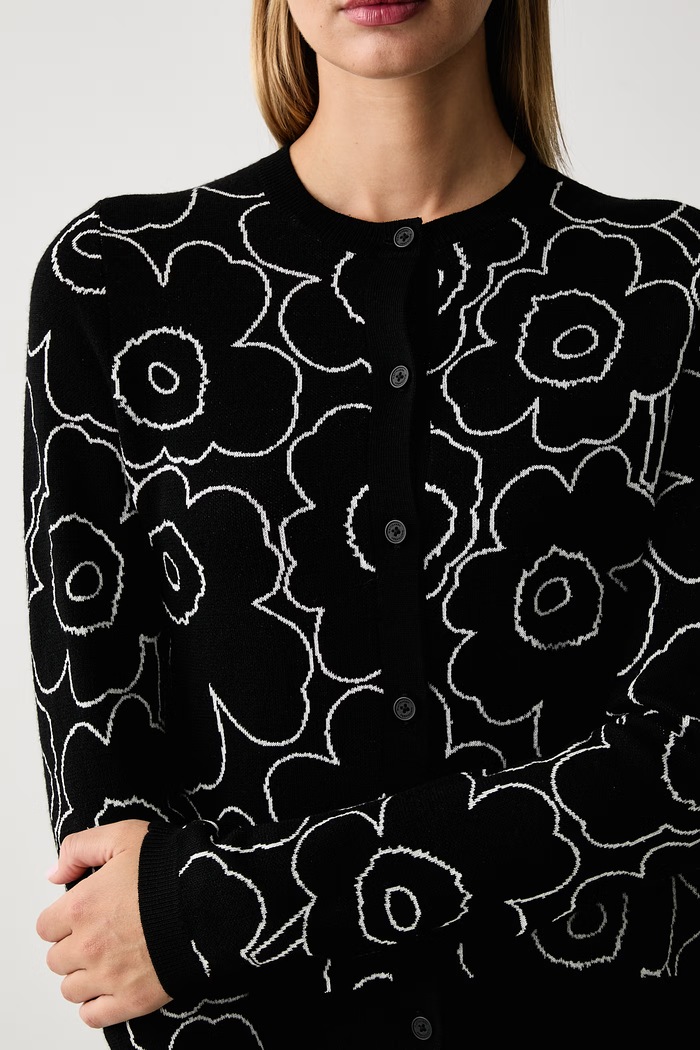 Kardigan za žene s vunom Marimekko 096078 crna