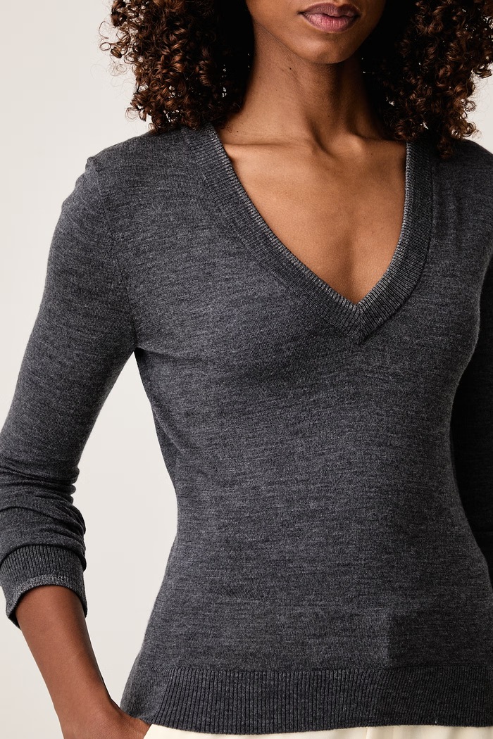 Pulover za žene od merino vune PRISCILLA Guess W6BR81.Z1917 siva
