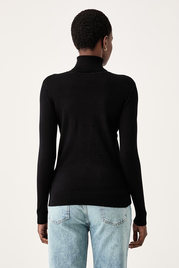 Abbigliamento Guess Maglione da donna con viscosa HALLIE W6BR54.Z1455 nero