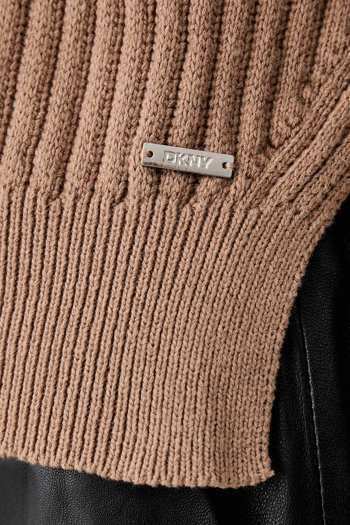 DKNY sweter damski bawełniany DJ6R0174 brązowy