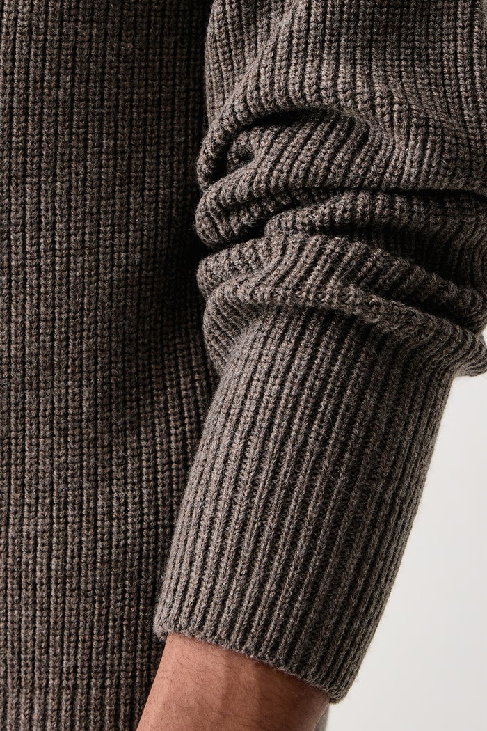 Sweter męski z wełny merino TAREK Officine Generale brązowy W26MKNT316