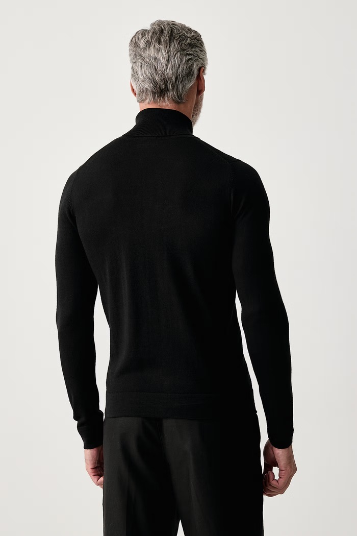 Odzież Lindbergh Sweter męski z wełną merino 30.81068 czarny