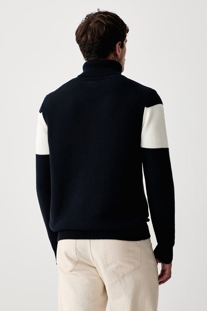Odzież Guess Jeans Sweter męski bawełniany M6BR03.Z1226 granatowy