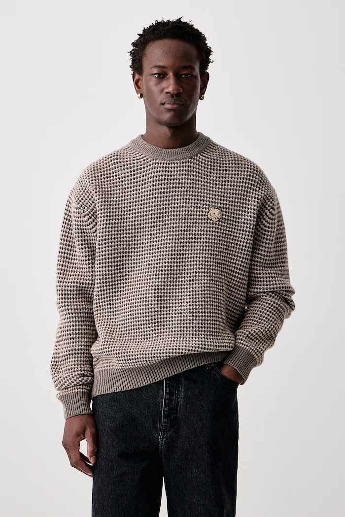 Maison Kitsuné Fox Head sweter wełniany męski beżowy MRMKJ16KT1228