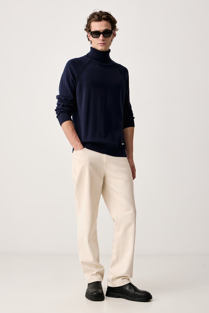 Karl Lagerfeld Jeans Rolák pánsky bavlnený B3M18001 tmavomodrá AW26