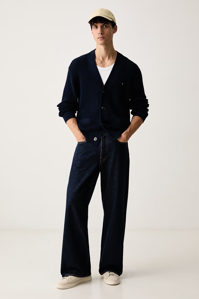 Tommy Hilfiger kardigán pánsky bavlnený MW0MW45656 tmavomodrá AW26