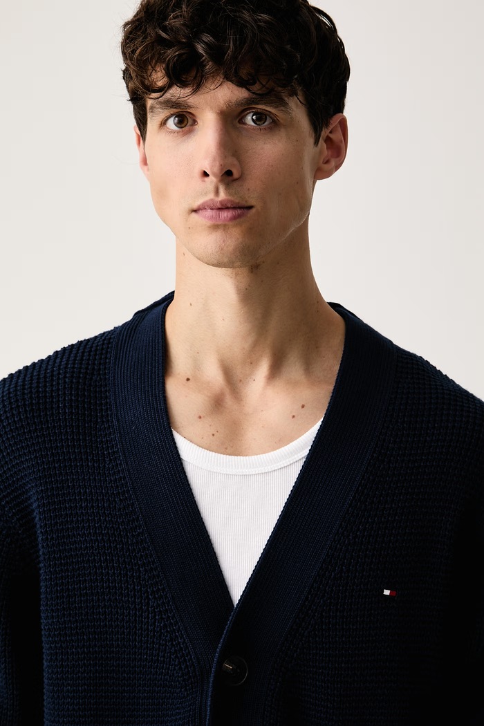 Tommy Hilfiger kardigán pánsky bavlnený tmavomodrá MW0MW45656