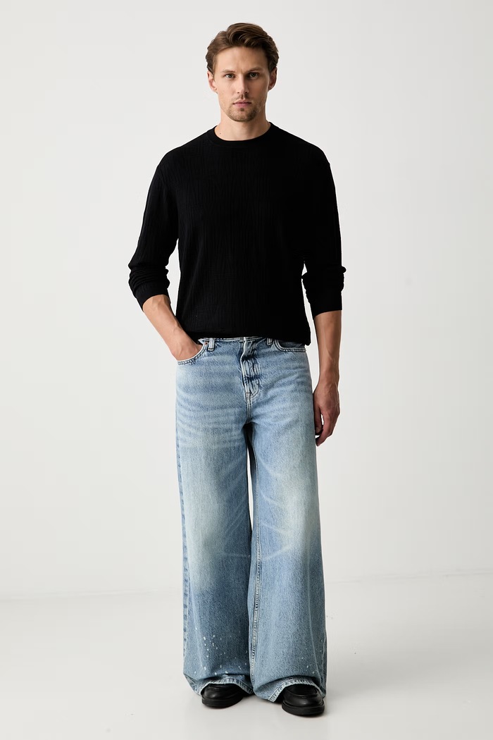 Armani Exchange Sveter pánsky s viskózou XM002986.AF10454 tmavomodrá AW26