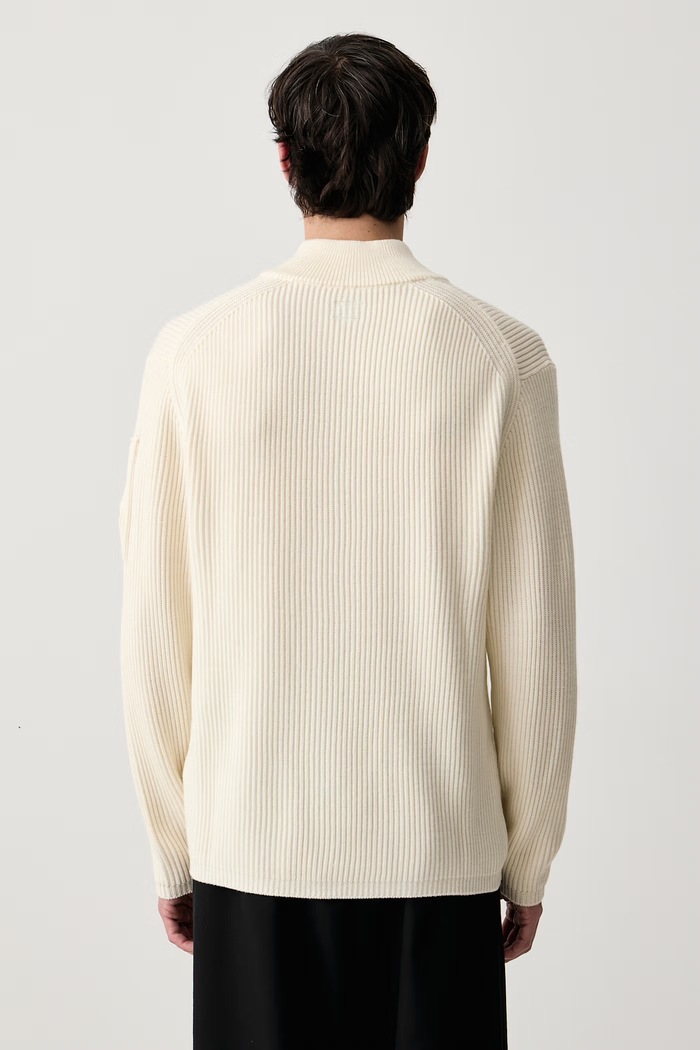 C.P. Company Sweter męski z wełną 21CMKN269A006595A beżowy AW26