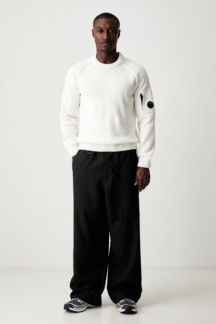 C.P. Company sweter bawełniany męski 21CMKN196A005558G beżowy AW26