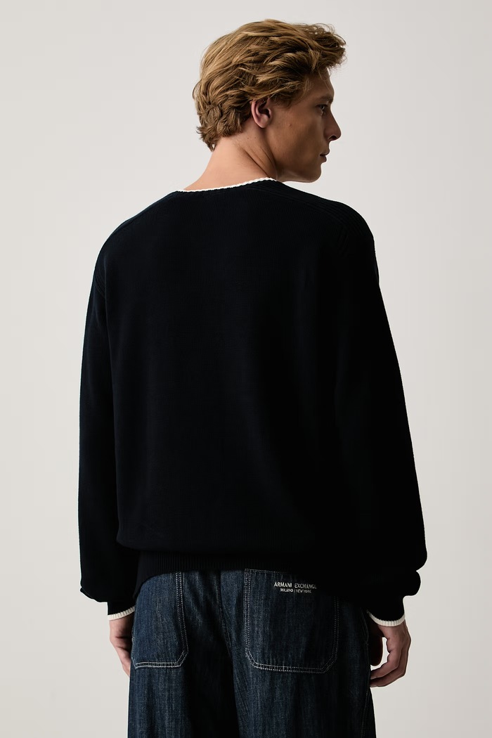 Odzież Armani Exchange Sweter męski z bawełną XM003009.AF28775 granatowy