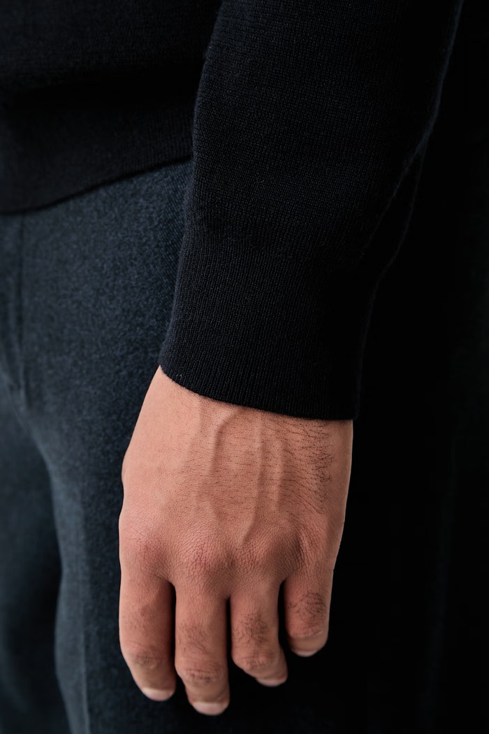 Trussardi sweter męski wełniany M0778000130N granatowy