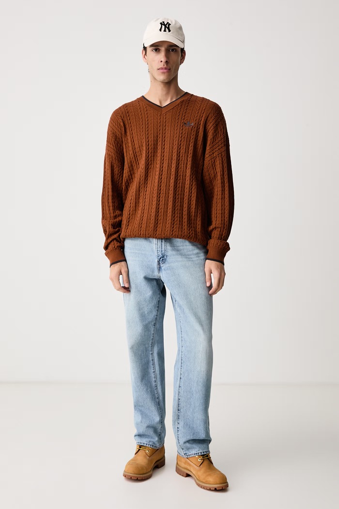 adidas Originals Sveter pánsky s bavlnou Cable Knit KR6506 hnedá AW26