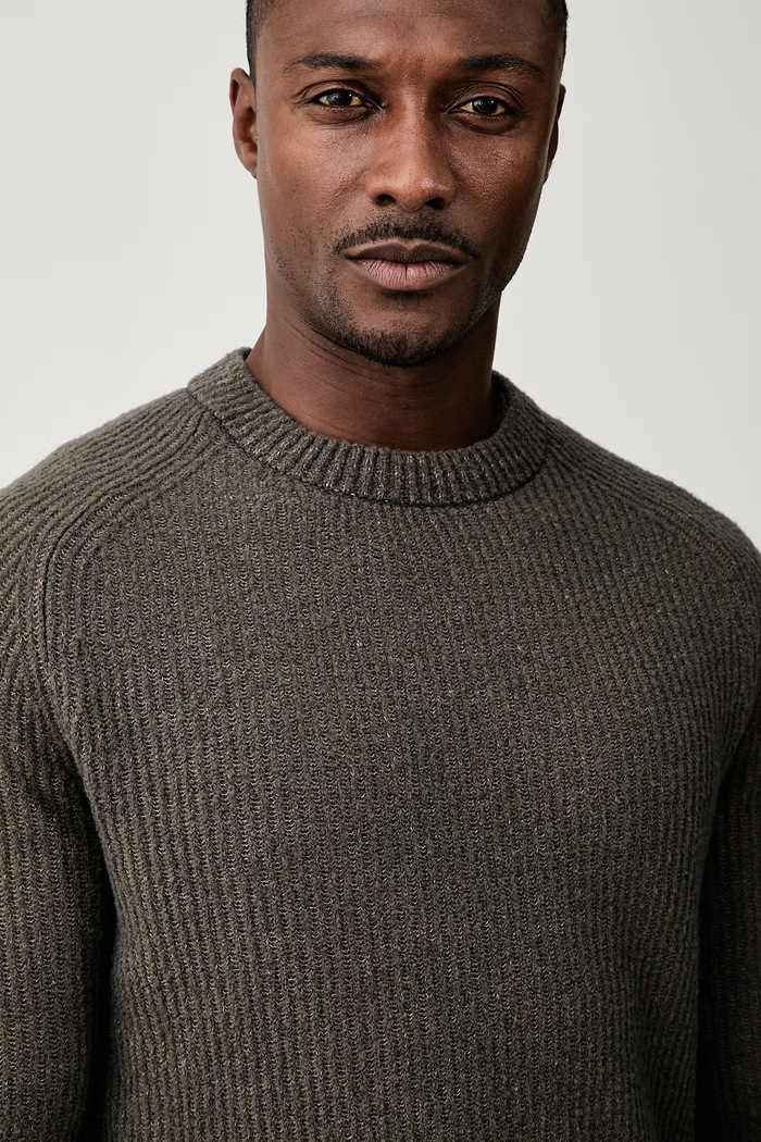 Sweter męski z wełną Marc O'Polo 5000012031 brązowy