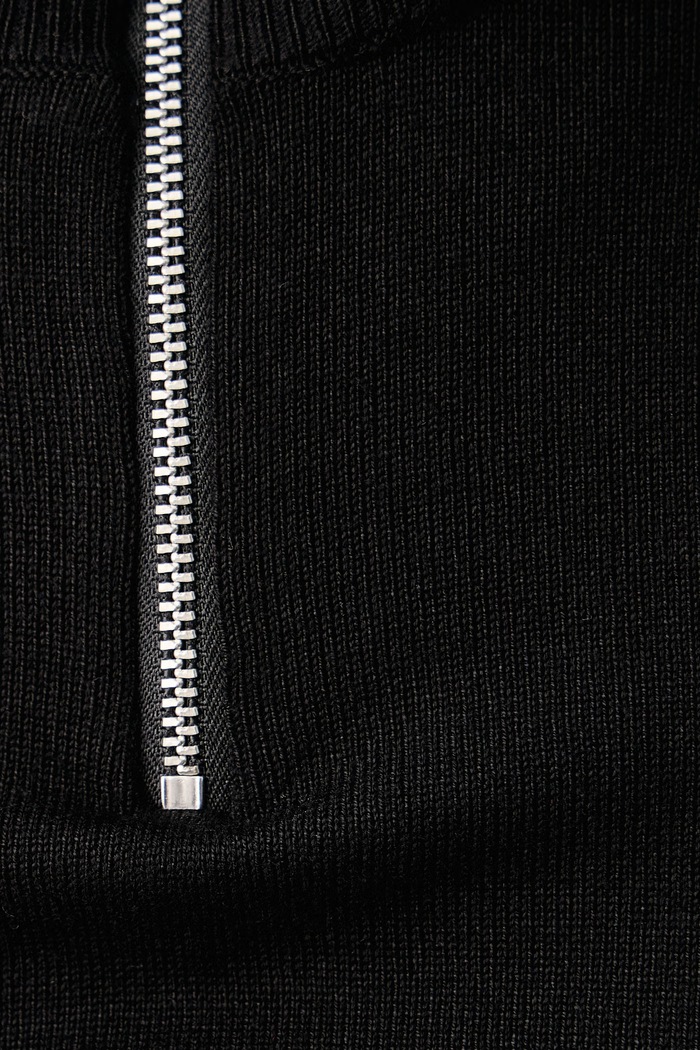 Sweter męski z wiskozą Lindbergh czarny 30.800173