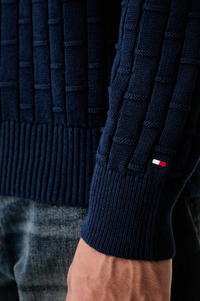 Tommy Hilfiger pulover moški bombažen MW0MW43261 mornarsko modra
