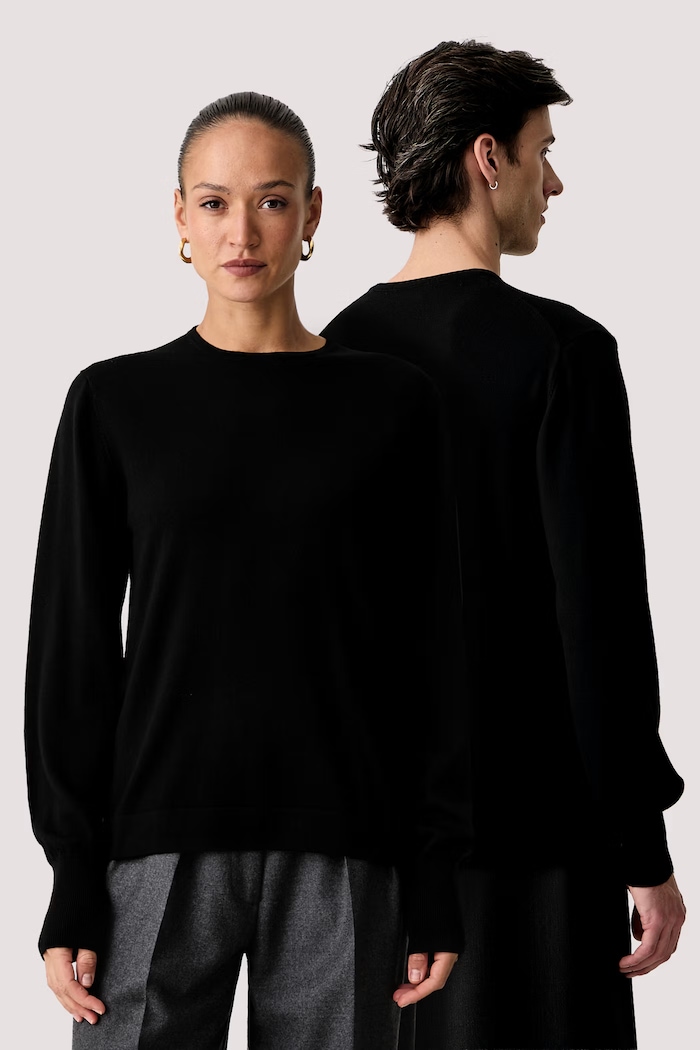 Officine Generale Pulover din lână merino NINA negru DLCXKNT305