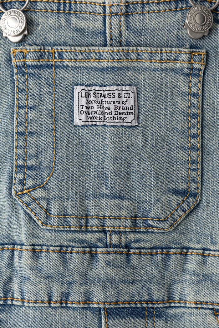 Chlapec Levi's nohavice na traky detské rifľové BAGGY OVERALL 6ER544 modrá