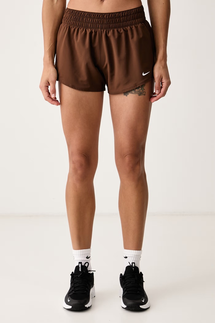 Nike Szorty sportowe damskie Nike One Dri-FIT brązowy DX6010.259