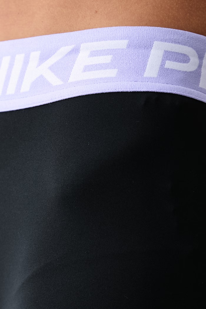 Szorty sportowe damskie Nike Pro Nike IQ1037.023 czarny