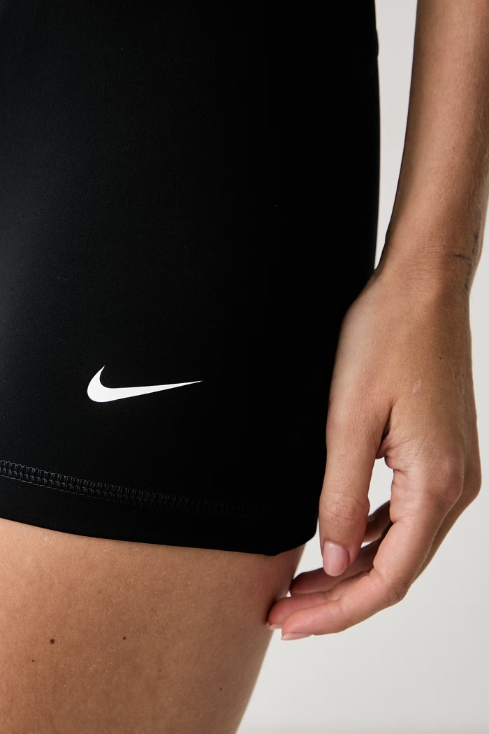 Nike kolarki damskie Pro Sculpt czarny FV7033.010