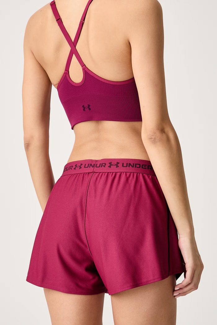 Odzież Under Armour Szorty sportowe damskie Tech Play 1389882.622 bordowy